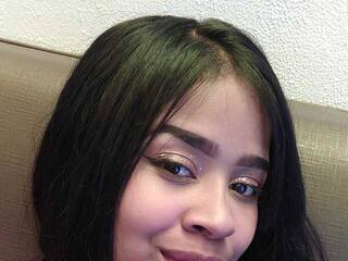 에로틱 한 영상 채팅 Sandrita22