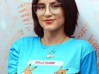 에로틱 한 영상 채팅 sara-jones