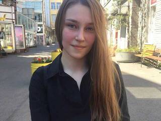 에로틱 한 영상 채팅 SarahIcemann