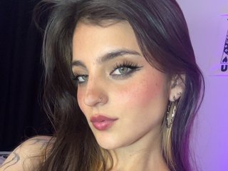 에로틱 한 영상 채팅 sarahtaylorr