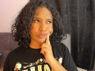 에로틱 한 영상 채팅 sarasophie