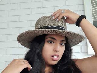 에로틱 한 영상 채팅 SaritaDavis1