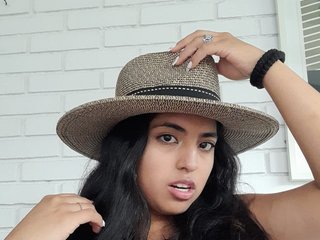 에로틱 한 영상 채팅 SaritaDavis1
