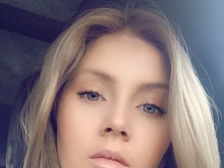 에로틱 한 영상 채팅 Sarrah8