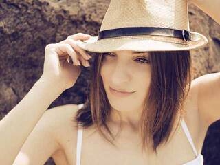 에로틱 한 영상 채팅 SashaMurr