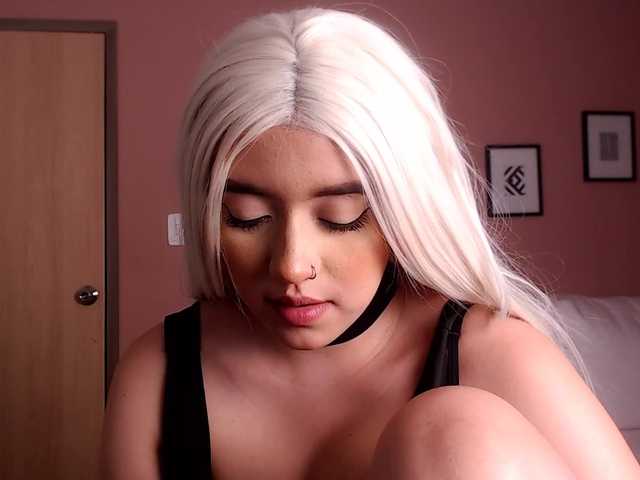 방송 스크린 샷 SashaRougue