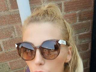 에로틱 한 영상 채팅 SavageAss