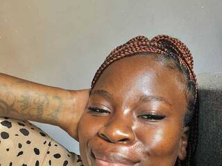 에로틱 한 영상 채팅 Secymelanin