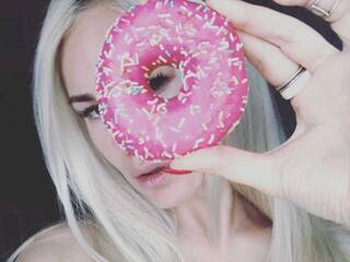 에로틱 한 영상 채팅 Seeleenaa