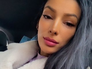 에로틱 한 영상 채팅 Selenna