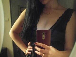 에로틱 한 영상 채팅 SetOnFire