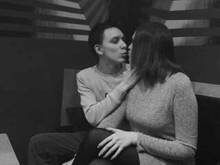 에로틱 한 영상 채팅 Sex-Dealers