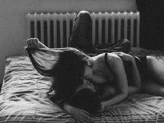 에로틱 한 영상 채팅 Sexgenetick