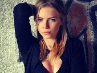 에로틱 한 영상 채팅 sexxblondy