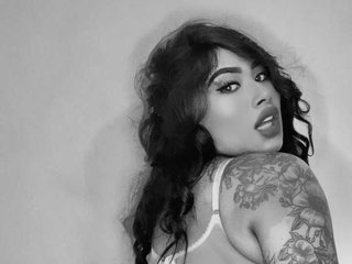 에로틱 한 영상 채팅 sexybrunette2