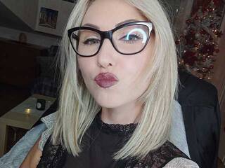 에로틱 한 영상 채팅 SexyEvelyn