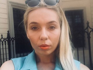 에로틱 한 영상 채팅 SexyFoxy555