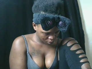 에로틱 한 영상 채팅 Sexynina25