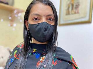 에로틱 한 영상 채팅 Shailanaya