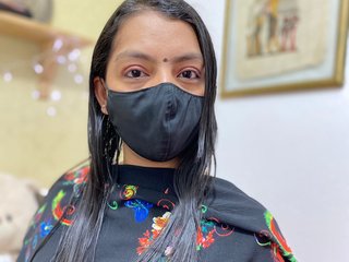 에로틱 한 영상 채팅 Shailanaya