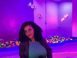 에로틱 한 영상 채팅 sharomsawyer