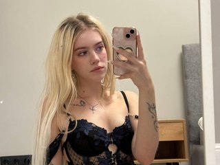 에로틱 한 영상 채팅 ShawtyLola