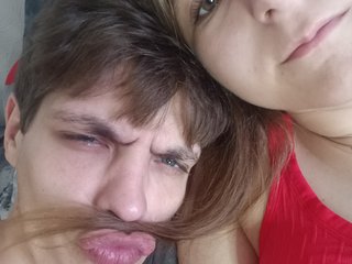 에로틱 한 영상 채팅 HornyLadyAndAndrey