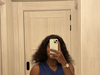 에로틱 한 영상 채팅 ShySerena