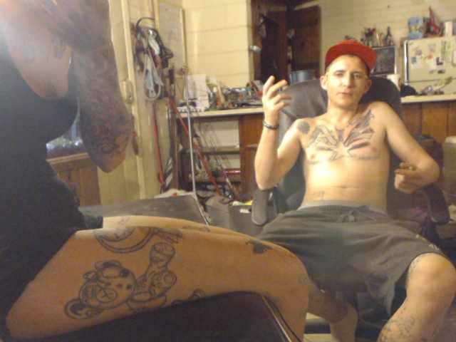 사진 Sid520Sidney #tattoo special #cum see me get #penetrated by #charlee-sinn wanna see her tattoo me #topless??? lets see how much!!!