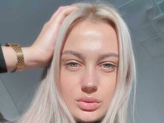 에로틱 한 영상 채팅 SimaMonti