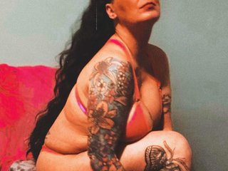 에로틱 한 영상 채팅 SimoneMoore
