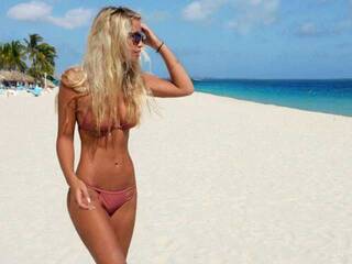 에로틱 한 영상 채팅 SindyDebbie