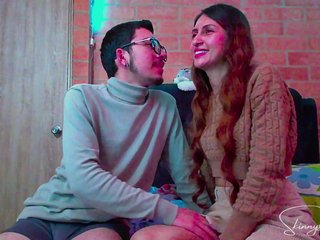 에로틱 한 영상 채팅 SkinnysCouple