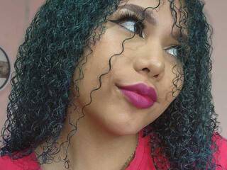 에로틱 한 영상 채팅 smiling-curly