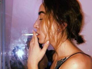 에로틱 한 영상 채팅 SmilingSun