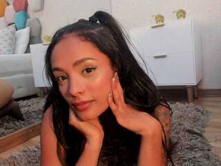 에로틱 한 영상 채팅 SofiaBrown