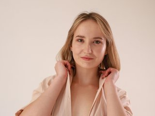 에로틱 한 영상 채팅 SofieBloom