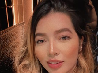 에로틱 한 영상 채팅 sofihill