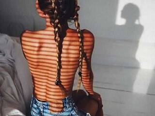 에로틱 한 영상 채팅 SOFIIADOLL