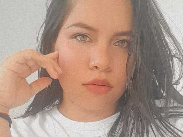 프로필 사진 SofiWhore