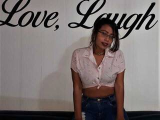 에로틱 한 영상 채팅 AdamSalinas