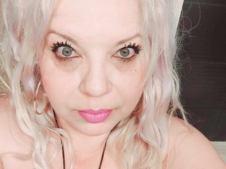 에로틱 한 영상 채팅 SonyaHotMilf