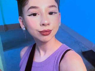 에로틱 한 영상 채팅 SonyaMeow