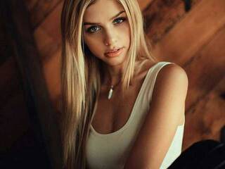 에로틱 한 영상 채팅 SonySweet