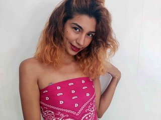 에로틱 한 영상 채팅 SoofiaAlvarez