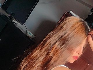 에로틱 한 영상 채팅 Sophiaevans2023