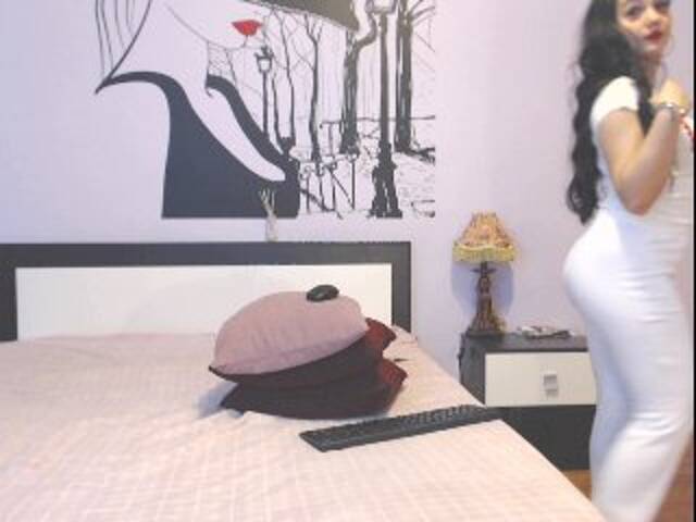 방송 스크린 샷 SophieDesiree