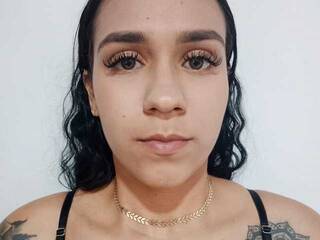 에로틱 한 영상 채팅 SOPHIIE-ADAMS