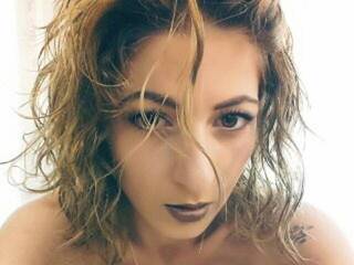 에로틱 한 영상 채팅 SquirtHayley