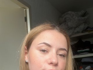에로틱 한 영상 채팅 Steffaniia23
